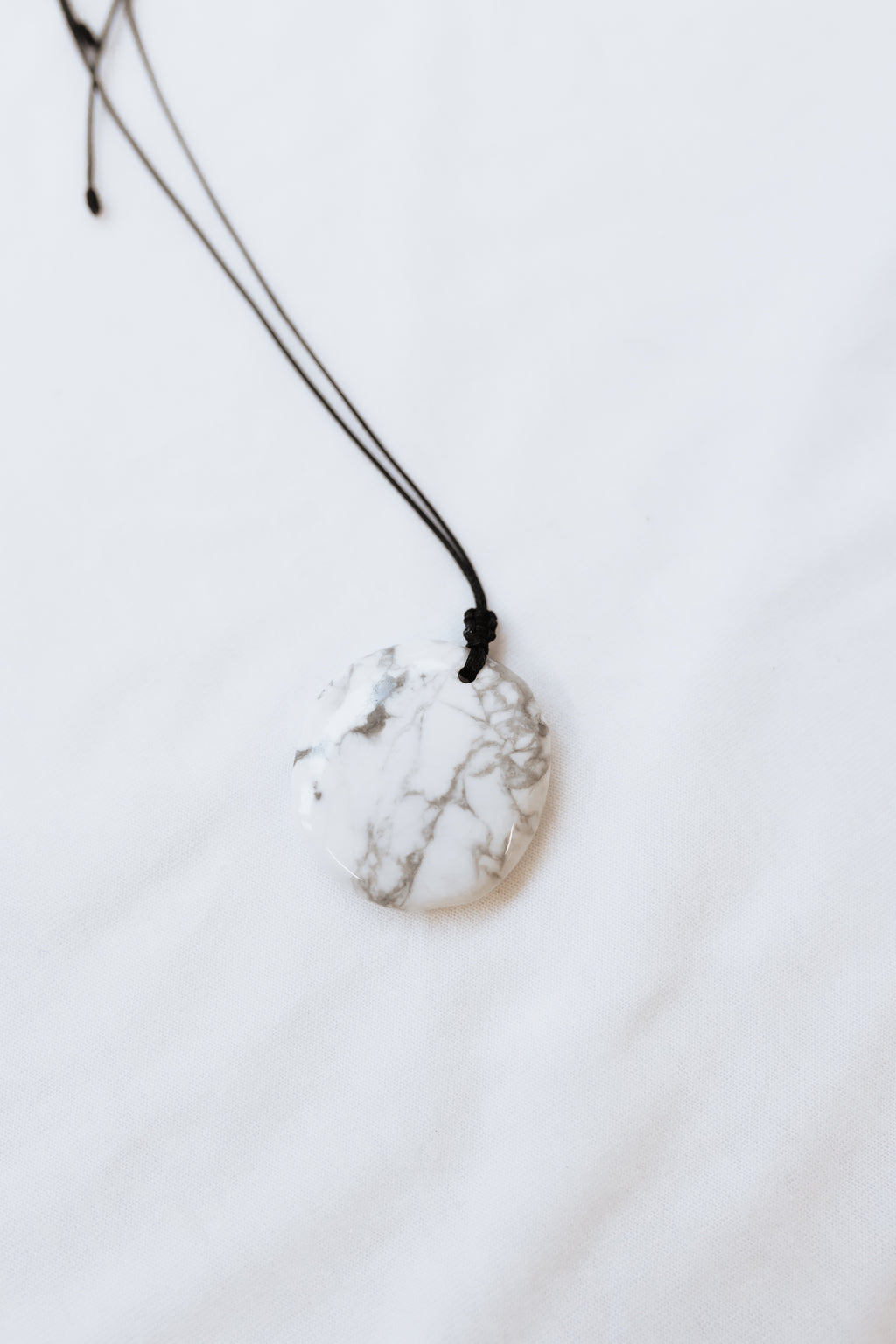 Howlite crystal pendant with adjustable cord | Calm • Patience • Awareness
