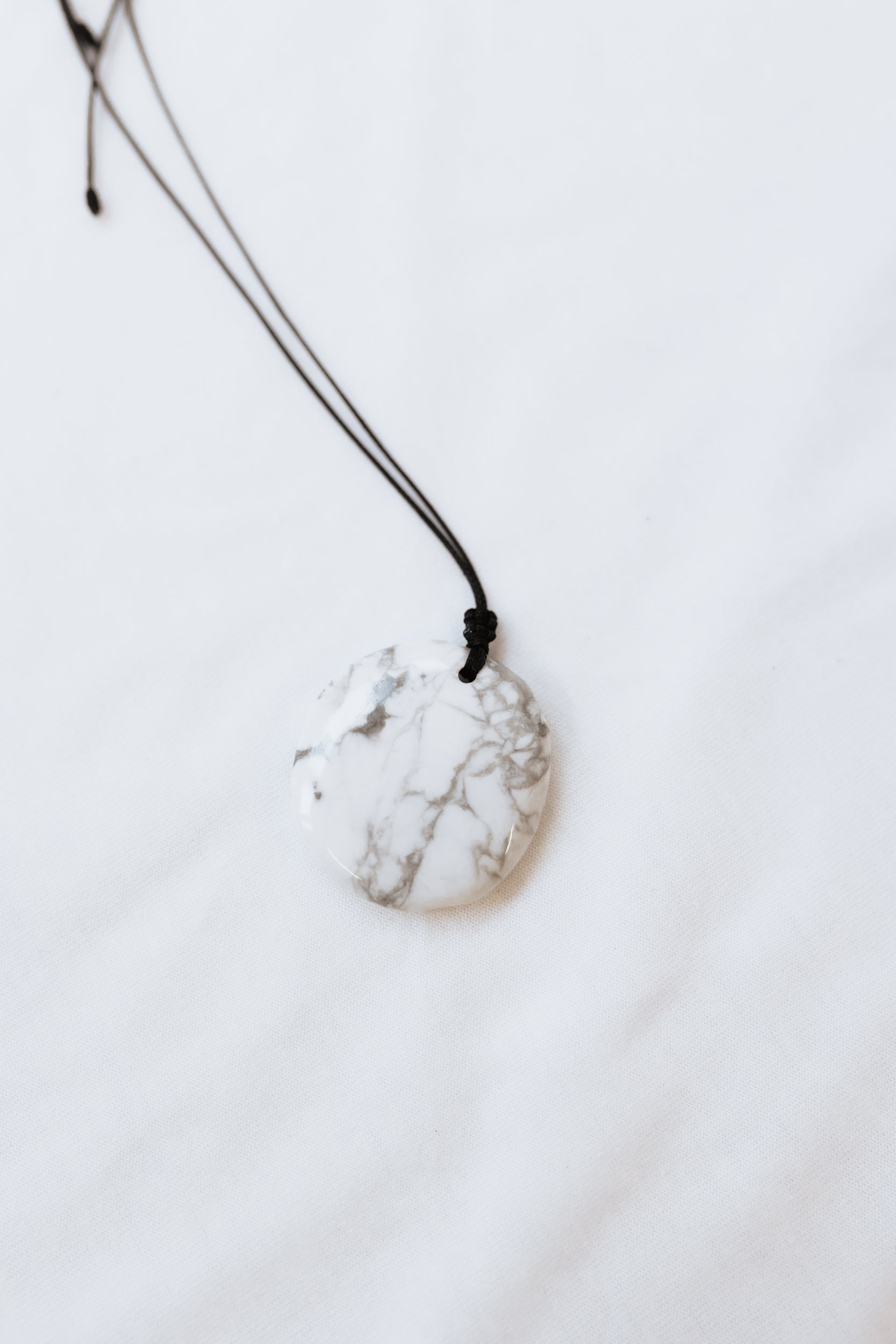 Howlite crystal pendant with adjustable cord | Calm • Patience • Awareness
