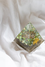 Orgonite Pyramid *GAIA GREEN* |  Energy Flow • EMF Protection