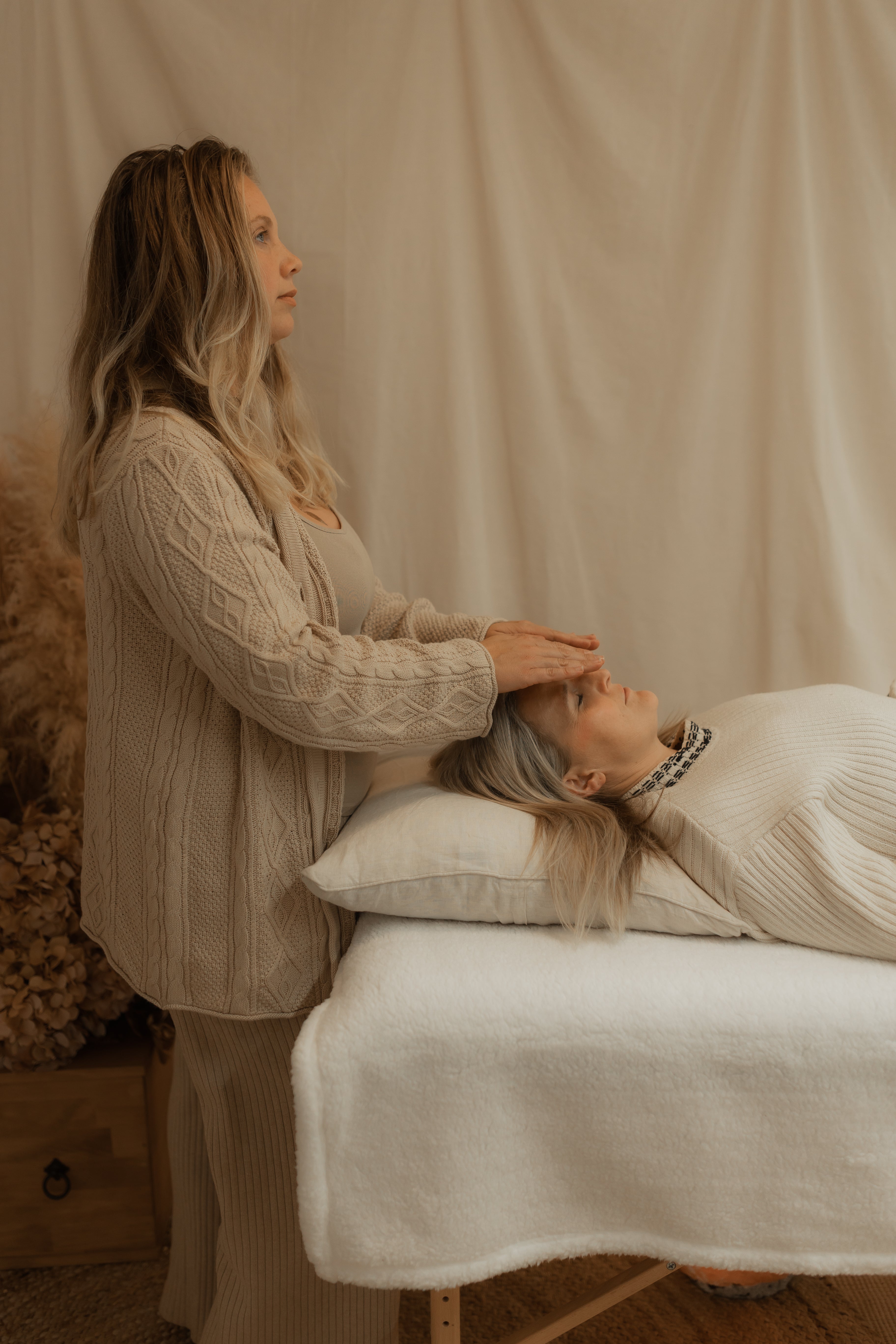 The Realignment | Reiki & Oracle Reading | Dairy Flat, Auckland